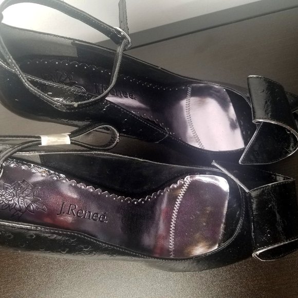 J. Renee Lindy Black Patent Leather Stiletto, 9.5W (NEW) - Picture 4 of 4